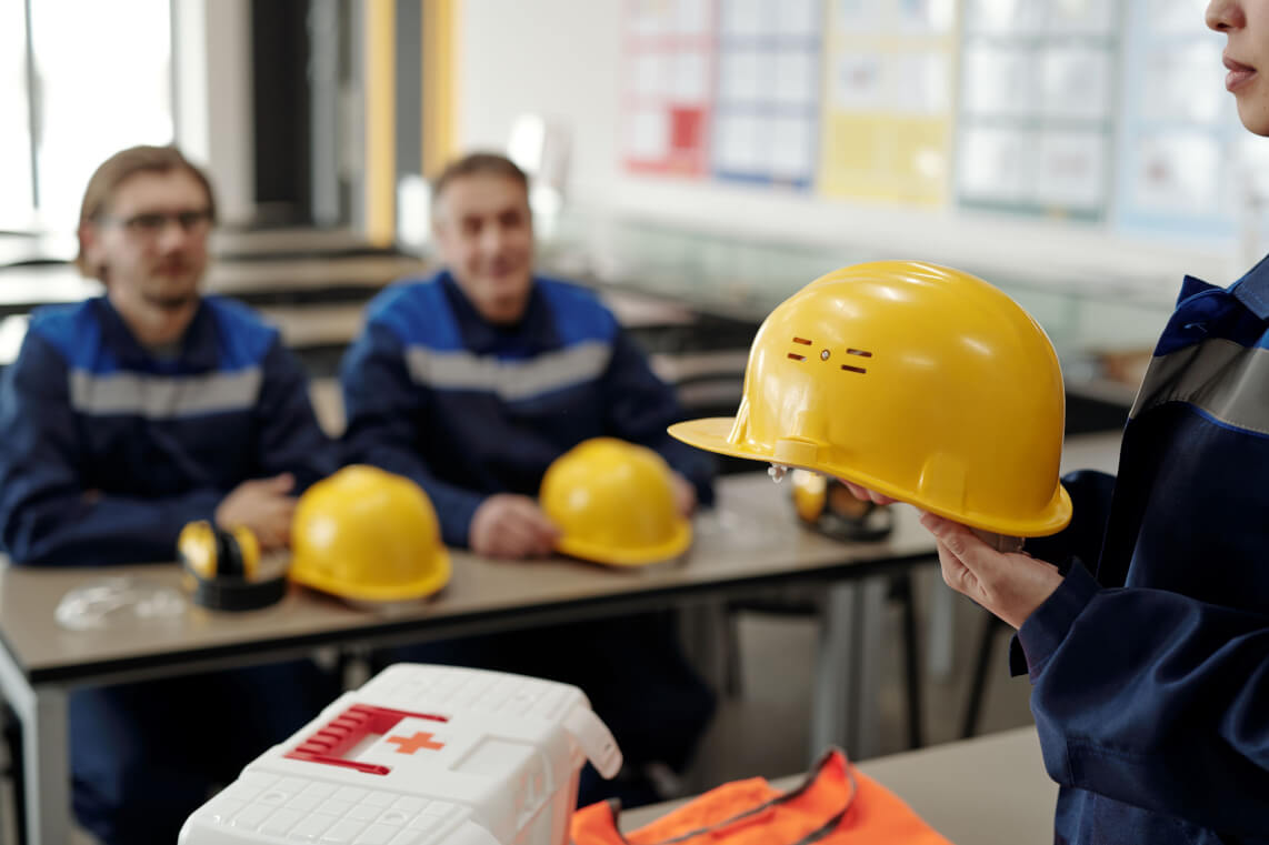 <span class="hlevelindicator h2-indicator" style="border-bottom-color:#227722;"></span>
<div><b>How to Choose a Workplace Health &amp; Safety Training Provider: 5 Questions to Ask Before You Book</b></div>